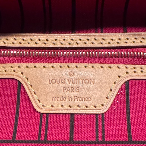 Louis Vuitton Neverfull PM in Monogram and Pivoine - Picture 5 of 9